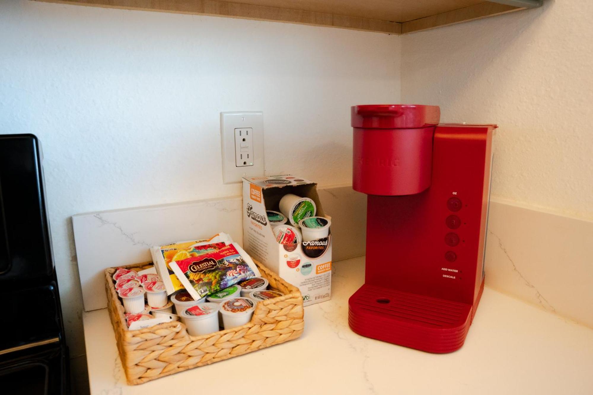 Appartement 1 Block From - Steps From Restaurants & Shops Oceanside